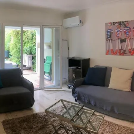 Rez De Jardin Croisette Apartment *